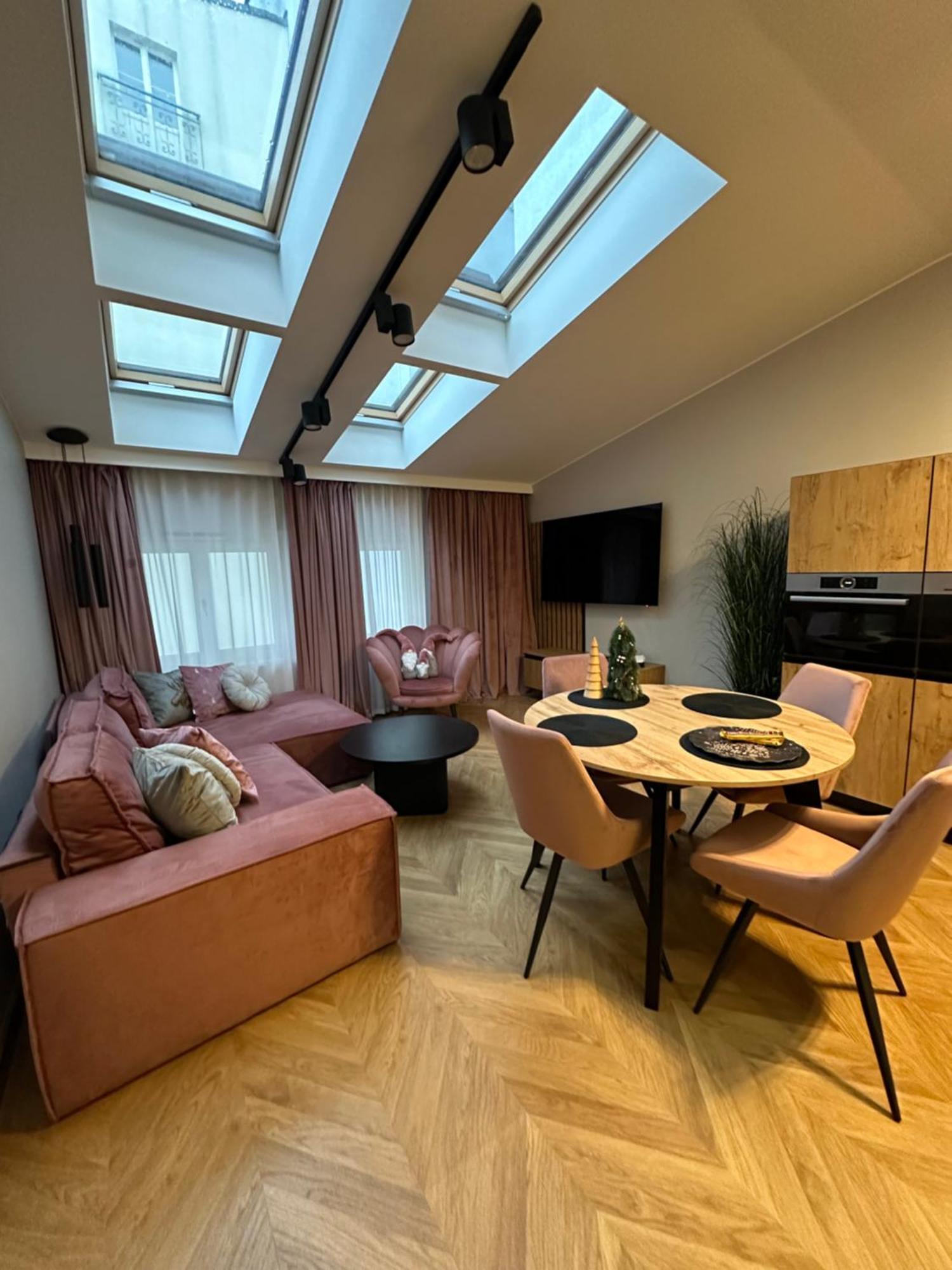 Apartamenty Sebastiana Cracovia Esterno foto
